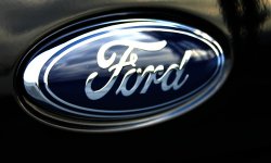Из-за проблем в Японии Ford приостановит завод в Европе 