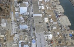 На "Фукусиме-1" готовят беспрецедентную операцию: энергоблоки зальют водой и создадут "водяной саркофаг"