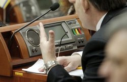 Депутаты массово вышли из фракции Черновецкого 
