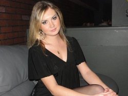 Три молодые россиянки погибли, отравившись суррогатом в Турции. Две девушки в коме