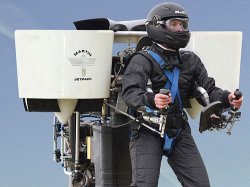 "Летающий ранец" Jetpack установил новый рекорд: за 10 минут в воздухе поднялся на высоту 1500 метров