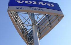 Владельцы Volvo смогут контролировать свои авто через телефон 