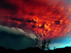 Южная Америка страдает из-за чилийского вулкана: отменены авиарейсы, облака пепла покрывают города