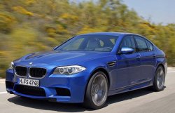 Появились первые фотографии нового BMW M5 