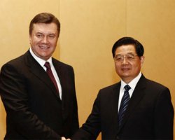 Председатель Китая благодарен Януковичу за развитие отношений