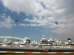 На трассе Формулы-1 в Абу-Даби уволили 60 работников 
