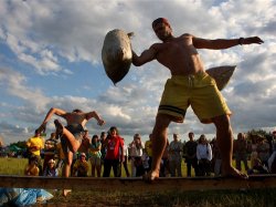На Киевщине открылся эко-культурный фестиваль "Трипільське коло 2011. Повітря"