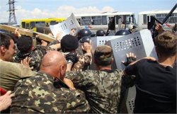 Крымские казаки угрожают волнениями, если милиция не отпустит атамана 