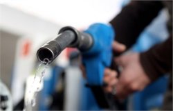 Российские нефтяники назвали справедливую цену на бензин – 50 центов за литр 