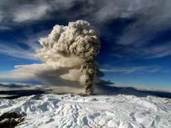 Чилийский вулкан вновь заставил отменить рейсы в аэропортах аргентинской столицы