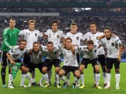Сборная Германии завоевала первую путевку на Евро-2012