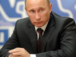 Путин отложил до лета повышение тарифов на свет и газ