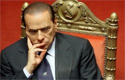 Берлускони не собирается в отставку из-за сексуальных скандалов