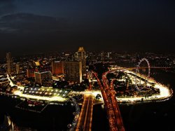 Метеорологи предсказали грозу на ночном Гран-при Сингапура