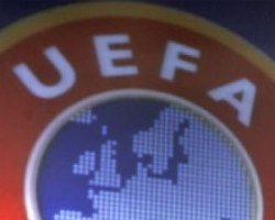 УЕФА предупреждала компанию, выпускавшую скандальные футболки