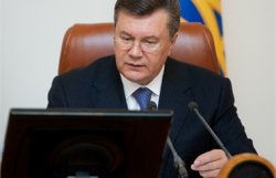 Янукович сменил львовского и запорожского губернаторов