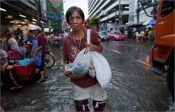Наводнение в Бангкоке поставило под угрозу жизни 800 тысяч жителей