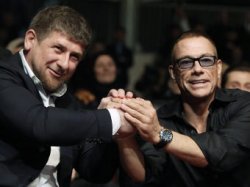 Ван Дамм прилетел в Грозный поужинать с Кадыровым
