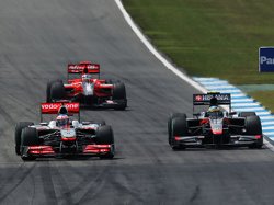 Босс команды McLaren раскритиковал идею Ferrari о третьем болиде