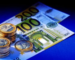 Рубини: Евро необходимо девальвировать на 30-40%