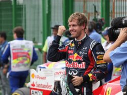 Феттель установил новый рекорд "Формулы-1": 15 поул-позиций за сезон