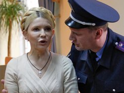 Суд над больной Тимошенко устроят прямо в тюремной камере