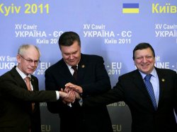 Янукович считает успешным саммит Украина-ЕС