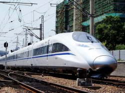 Китай успешно испытал локомотив, способный разогнаться до 500 км/ч