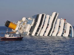 Спасатели нашли на Costa Concordia двух выживших