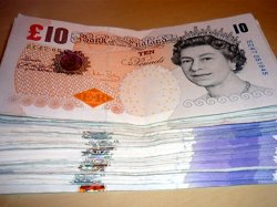 Госдолг Великобритании впервые в истории превысил 1 трлн фунтов стерлингов