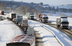 В Болгарии из-за морозов встали поезда, корабли и автомобили