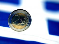 Дефолта Греции не будет: 75% частных инвесторов согласились на обмен госдолга
