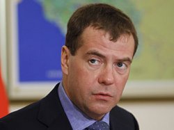 Медведев пообещал не засекречивать крупные покупки чиновников