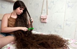 12-летняя бразильянка впервые посетит парикмахера