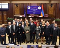 Резолюция Euronest осудила приговор Тимошенко