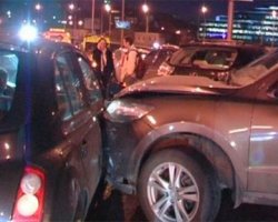 В Киеве на мосту в ДТП попали 9 машин
