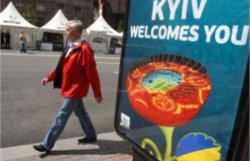 Власти Киева грозят СМИ судами за недостоверную информацию о готовности Киева к Евро