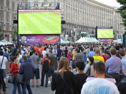 Фан-зона Киева сегодня примет 50 тысяч болельщиков