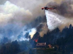 Из-за пожаров в США эвакуированы более 30 тыс человек: Колорадо "словно печка"