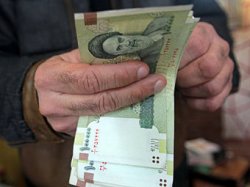 Иранская валюта потеряла 35 процентов стоимости за неделю