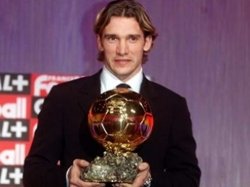 Приз лучшему футболисту года по версии ФИФА победитель получит из рук Андрея Шевченко