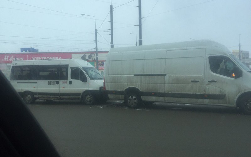 В Брянске на «Полтиннике» случилось массовое ДТП с маршрутками