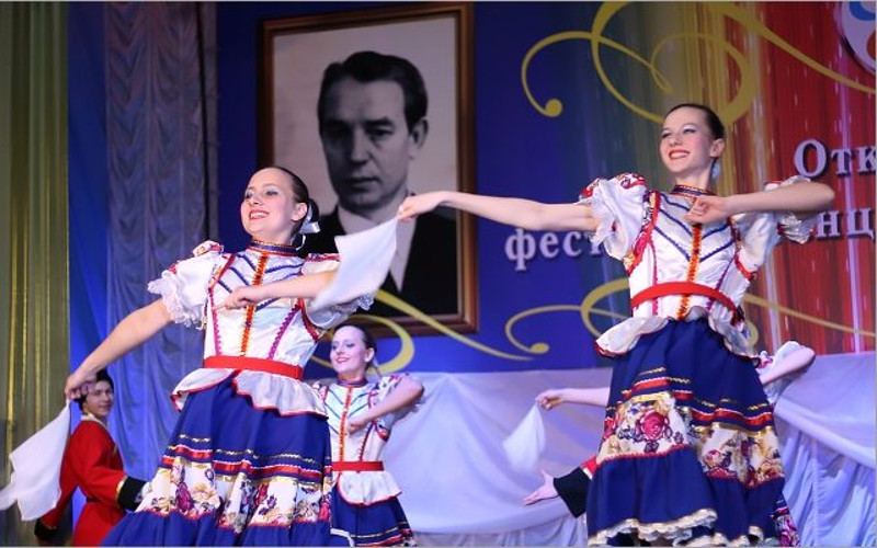 В Клинцах состоялся VIII открытый фестиваль танца памяти Павла Шелопа