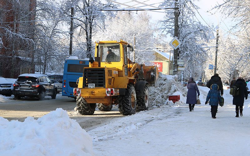Брянские чиновники рассказали, куда отправилась снегоуборочная техника