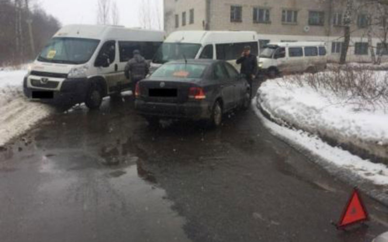 В Брянске в двух ДТП с участием маршруток пострадали женщины