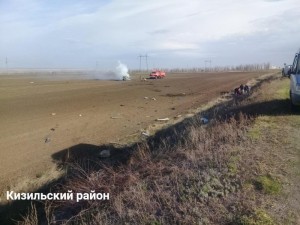 Mercedes E200 вылетел с дороги, водитель погиб