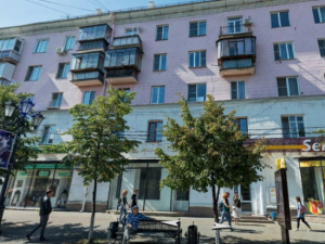 «Хрущевскую» пятиэтажку на Кировке реставрируют под проект 1959 года