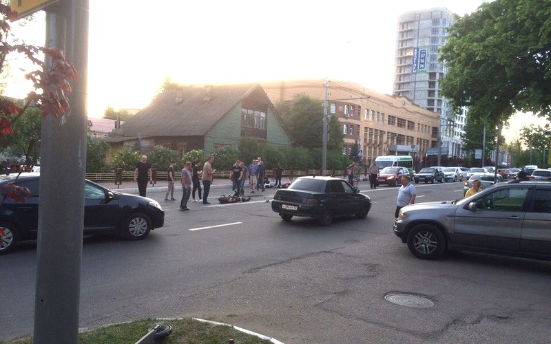 На улице Дуки в Брянске столкнулись два мотоциклиста