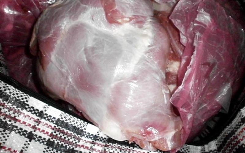 В поездах на Брянщине нашли 400 килограммов опасного мяса