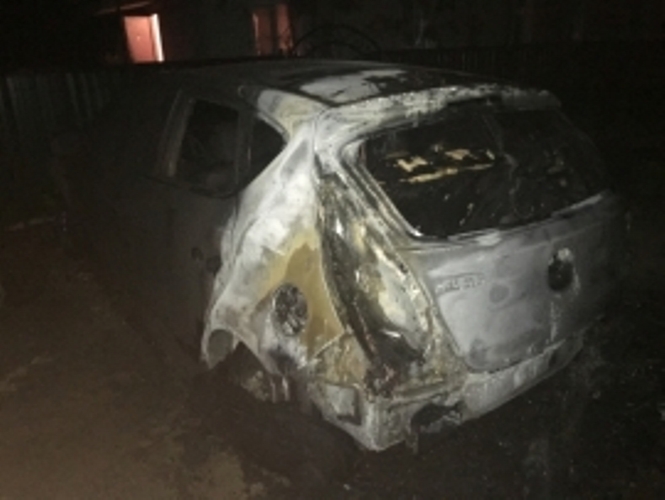 Сегодня ночью в Жуковке сгорел автомобиль